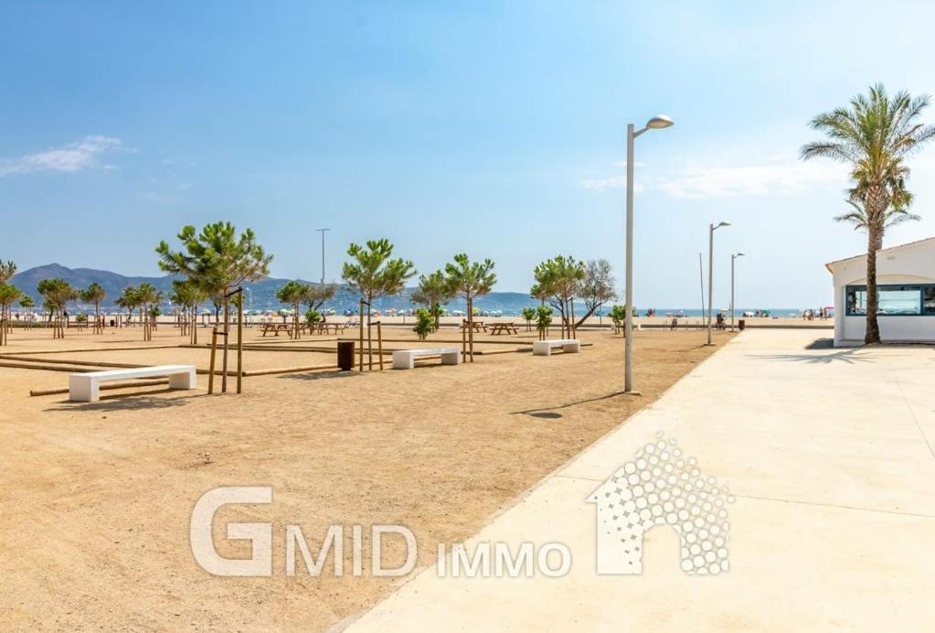 Appartamento Cosy house Empuriabrava Esterno foto